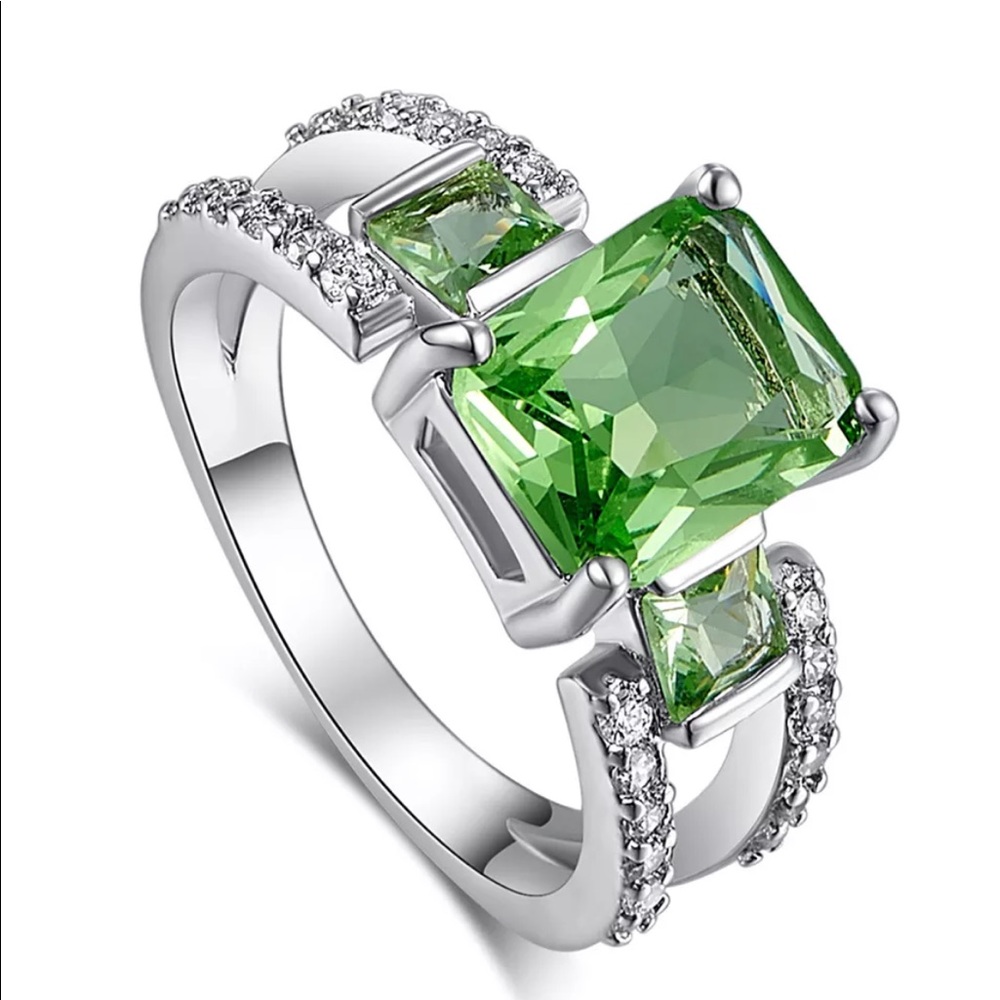 💥NEW💥 Green Amethyst 14k gold plated ring